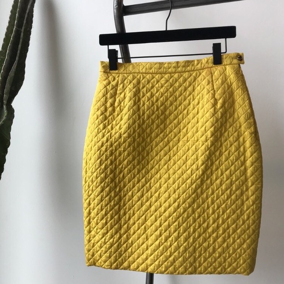 Escada Vintage Yellow Quilted Suit - Picture 2 of 10